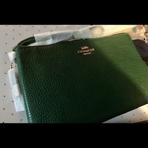 ON SALE…New Beautiful Kelly Green Coach large Wallet double zip